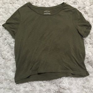 Aeropostale green T-shirt